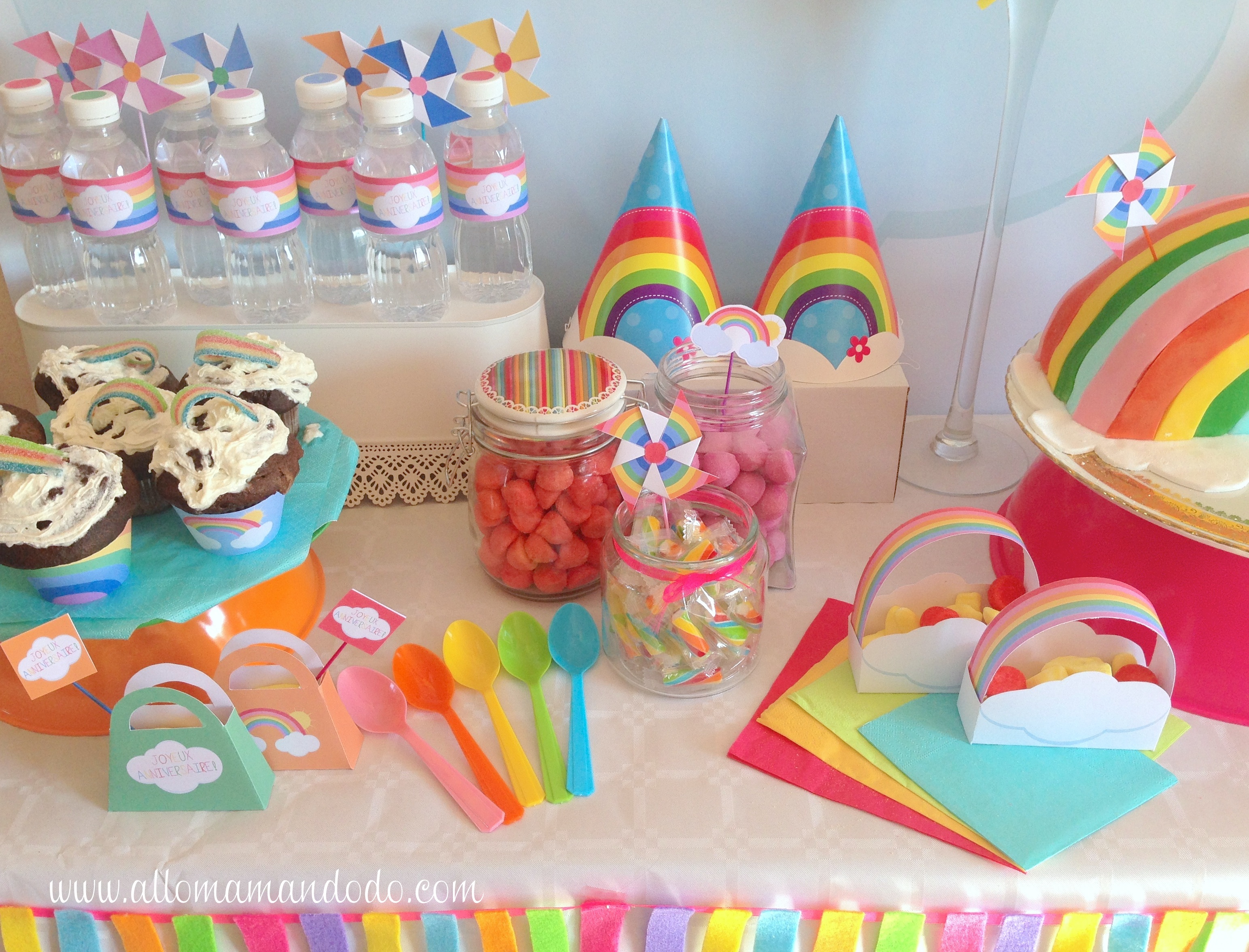 Kit 120 Petits Cadeaux Fête Arc-en-ciel Pour Enfants - Stylos, Gommes, Sacs, Autocollants - Idéal Anniversaire