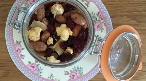 Les amandes au quotidien, ça fait du bien! (Recette: bouchées choco/amandes faciles!)